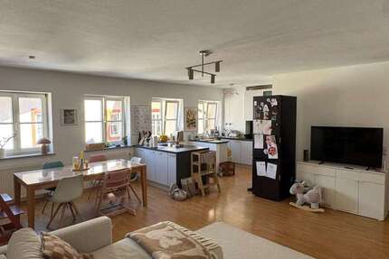Wohnung Bad Tölz - 3 Zimmer, 110 m&sup2;, 1.400&euro; | Angebot:27095130