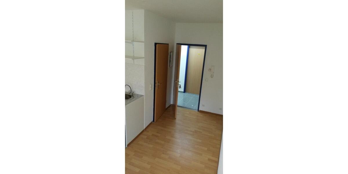 Etagenwohnung Neutraubling - 1 Zimmer, 20 m&sup2;, 490&euro; | Angebot:26447515