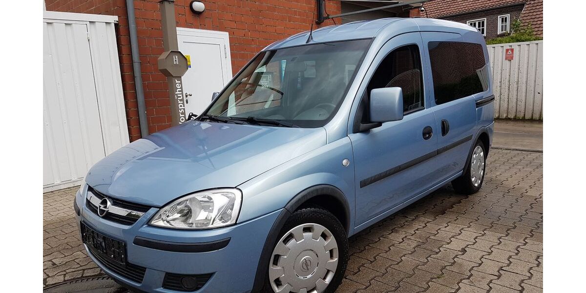 Opel Combo 150.000 km 1.690 &euro; Westoverledingen 26810