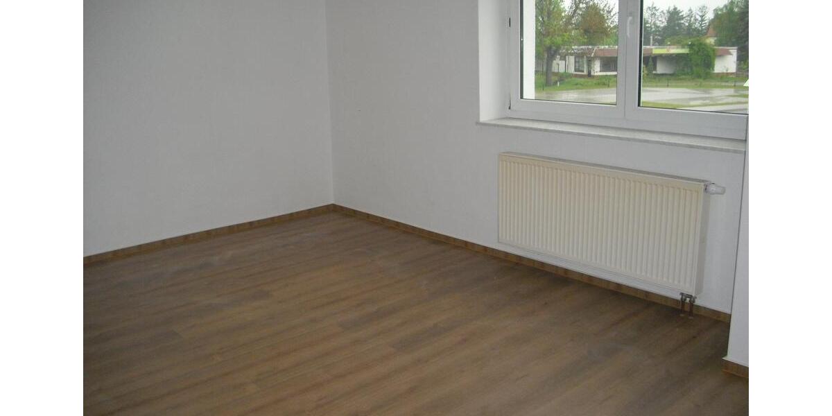 Etagenwohnung Röderland - 2 Zimmer, 67 m&sup2;, 330&euro; | Angebot:26426482