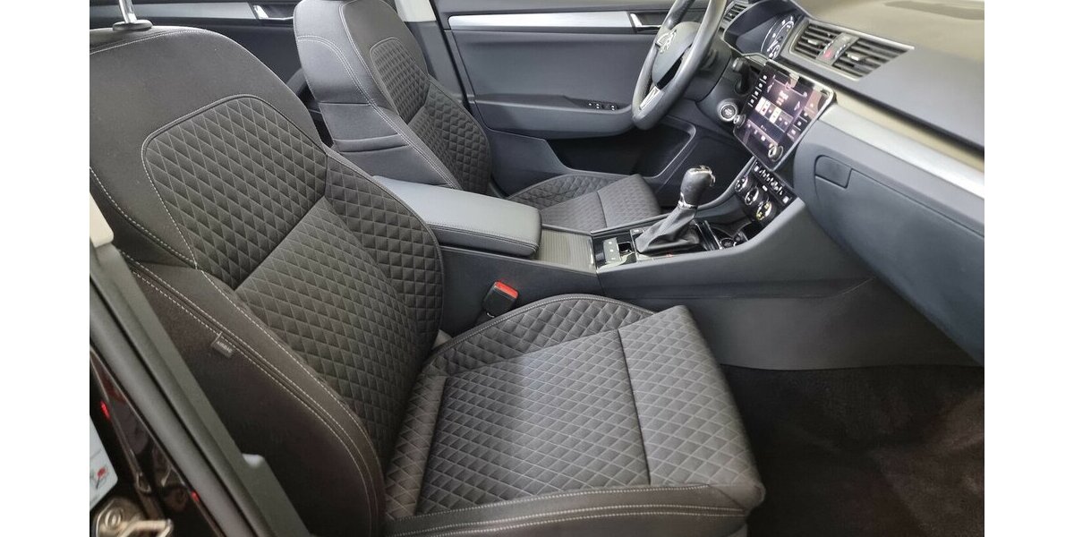 Skoda Superb Style Bi-Xenon AHK ACC SHZ Navi Tempomat 123.550 km 17.900 &euro; Garrel 49681