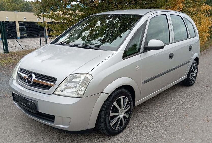 Opel Meriva 158.000 km 2.999 € Mittenwalde 15749