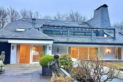 Wohnung Wuppertal Gemarkung Barmen - 5 Zimmer, 230 m&sup2;, 2.500&euro; | Angebot:24302247