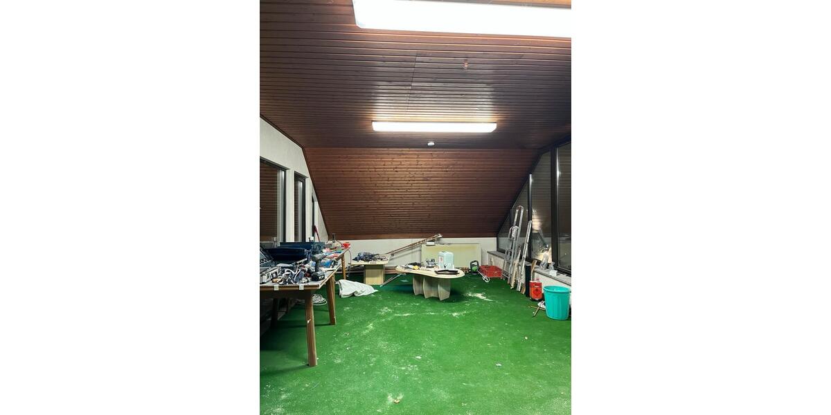 Wohn-und Geschäftshaus zu vermieten in 65232 Taunusstein zimmer