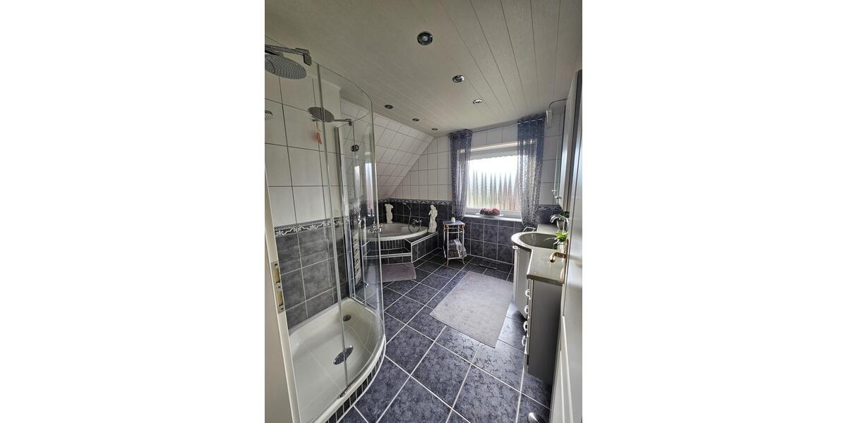 Einfamilienhaus Oldendorf - 5 Zimmer, 145 m&sup2;, 450.000&euro; | Angebot:23558953