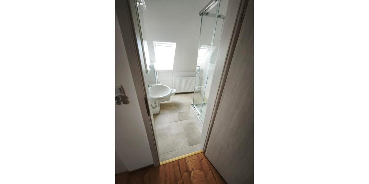Dachgeschoßwohnung Bunde - 2 Zimmer, 60 m&sup2;, 600&euro; | Angebot:26285929