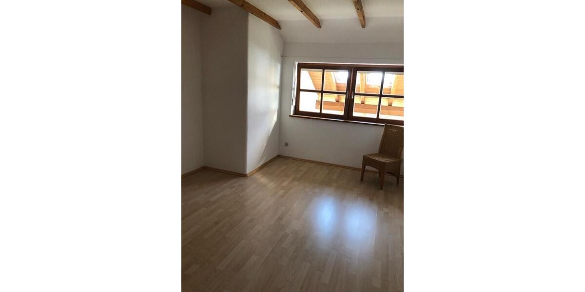 Etagenwohnung Aschau am Inn - 4.5 Zimmer, 130 m&sup2;, 1.200&euro; | Angebot:26492902