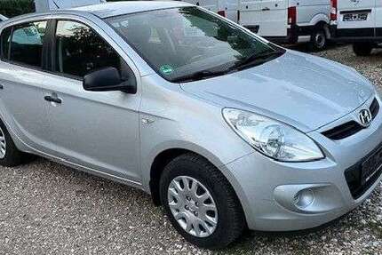 Hyundai i20 125.000 km 3.449 &euro; Sangerhausen 06526