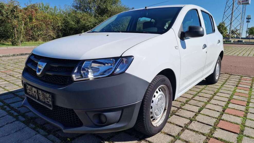 Dacia Sandero 87.364 km 2.980 € Halle 06122