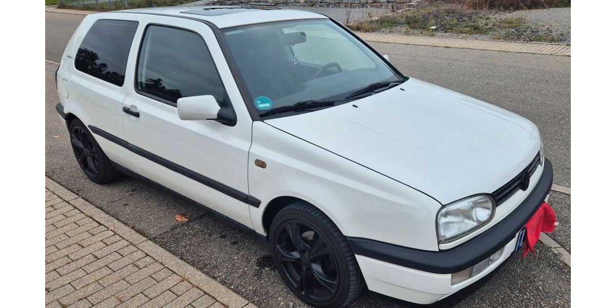 VW Golf 152.000 km 3.999 &euro; Pforzheim 75180