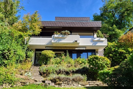 Unternehmer-Villa in Bestlage von Kronberg-Schönberg 7 zimmer