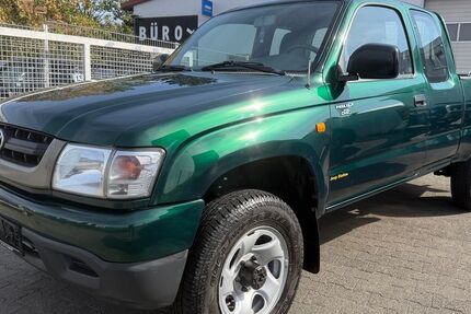 Toyota Hilux 221.695 km 13.950 &euro; Rödermark 63322