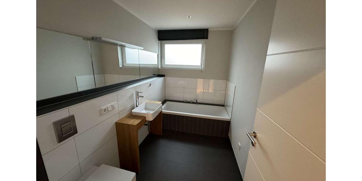 Einfamilienhaus Witten Annen - 6 Zimmer, 172 m&sup2;, 2.250&euro; | Angebot:25419074