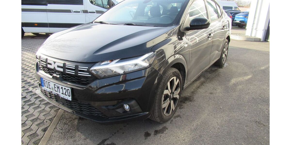 Dacia Logan 9.500 km 19.390 &euro; Riesa 01587