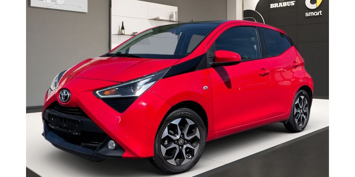 Toyota Aygo (X) 62.239 km 8.888 &euro; Köln 51069