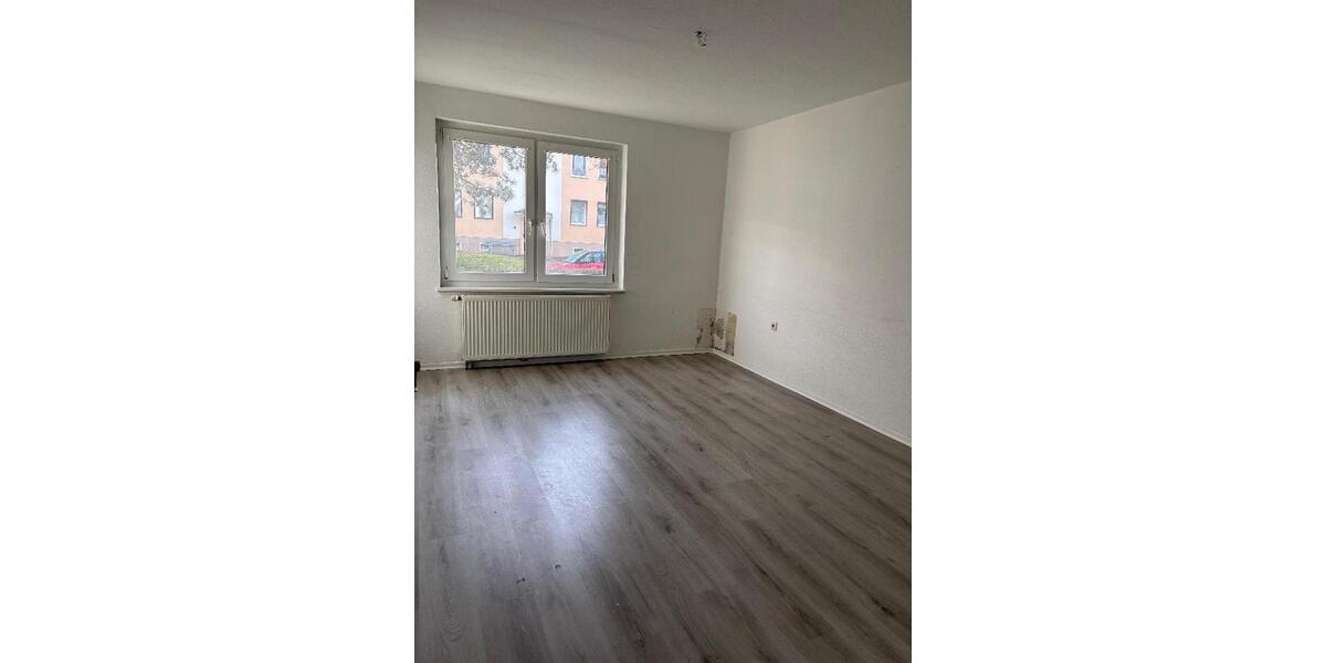 Etagenwohnung Seegebiet Mansfelder Land - 3 Zimmer, 57 m&sup2;, 250&euro; | Angebot:25056104