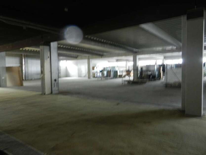 Einzelhandel in Weinheim 10.500 € 2000 m² zimmer