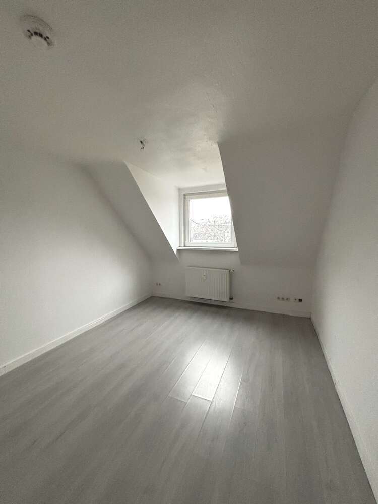 Wohnung zum Mieten in Duisburg 361 € 50.5 m²