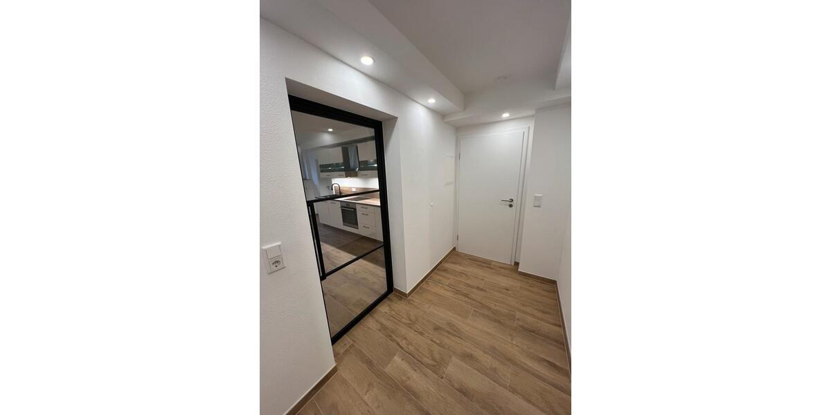 Etagenwohnung Sundern (Sauerland) - 4 Zimmer, 60 m&sup2;, 450&euro; | Angebot:26409894