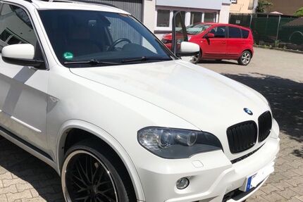 BMW X5 121.500 km 17.899 &euro; Stuttgart 70329