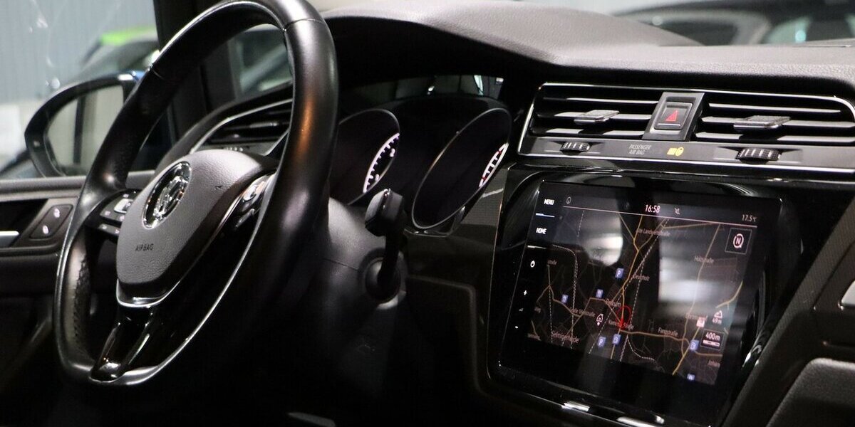 VW Touran 1.6 TDI DSG JOIN FAMILY LED,ACC+LANE+SIDE 83.000 km 18.444 &euro; Hamm 59077