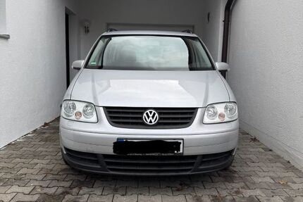 VW Touran 220.000 km 1.700 &euro; Neubiberg 85579