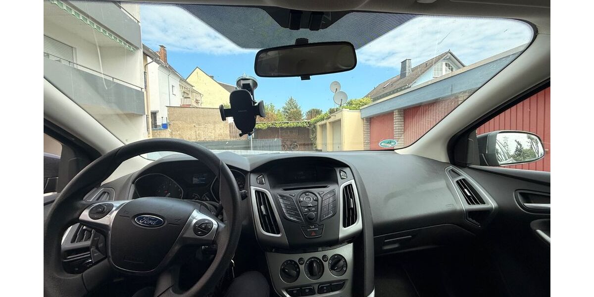 Ford Focus 159.000 km 3.700 &euro; Koblenz 56075