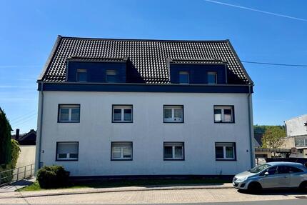 Helle DG-Wohnung mit Ausblick – frisch renoviert – Nähe Mayen