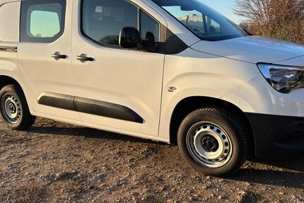 Opel Combo 78.669 km 12.499 &euro; Stuttgart 70599