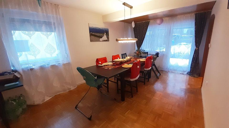 Einfamilienhaus Besigheim - 5 Zimmer, 130 m&sup2;, 1.400&euro; | Angebot:25477620