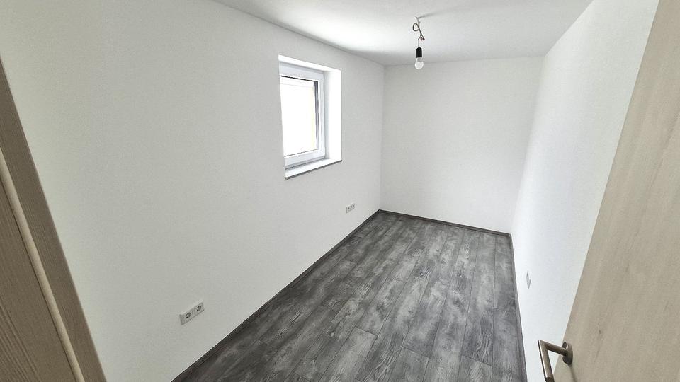 Etagenwohnung Bad Neustadt an der Saale - 2.5 Zimmer, 62 m&sup2;, 630&euro; | Angebot:26399547