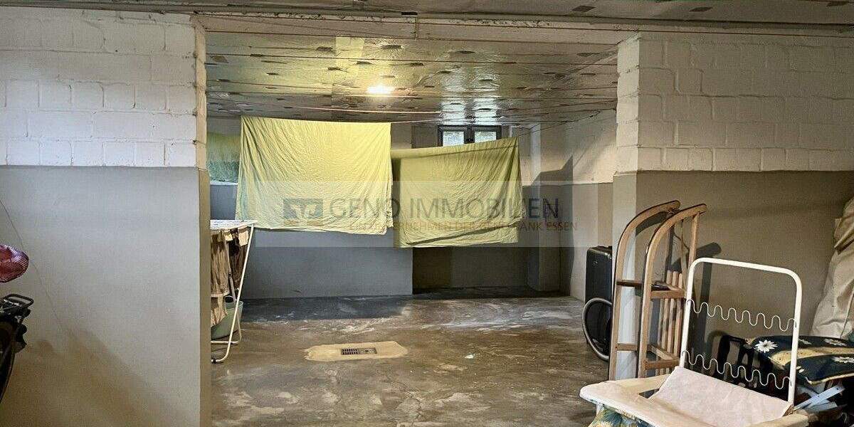 Etagenwohnung Essen / Bergerhausen Bergerhausen - 2 Zimmer, 61 m&sup2;, 125.000&euro; | Angebot:25428742