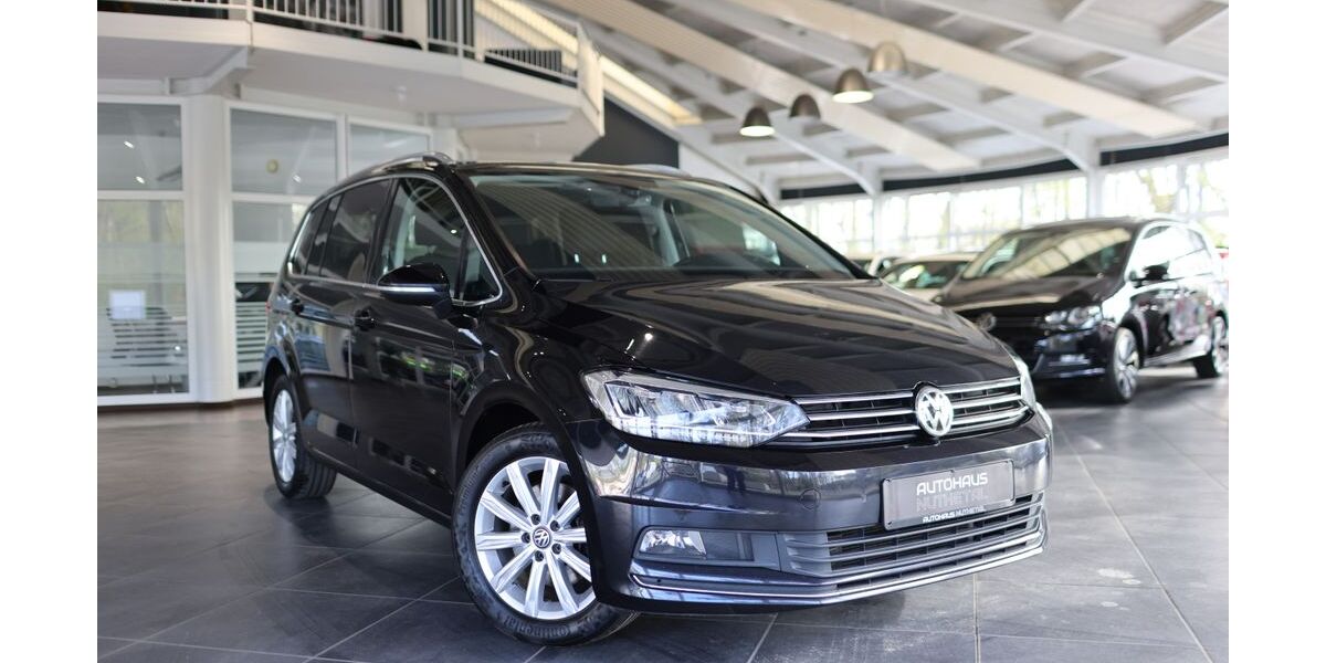VW Touran 165.206 km 16.980 &euro; Nuthetal 14558
