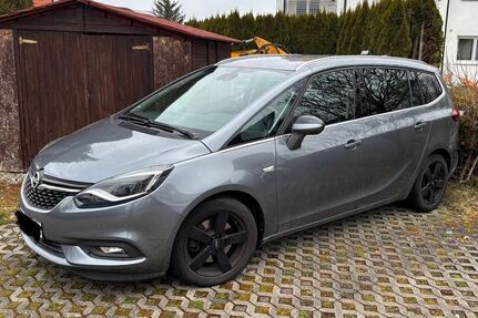 Opel Zafira Tourer