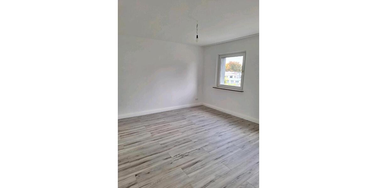 Erdgeschoßwohnung Burscheid - 4 Zimmer, 73 m&sup2;, 800&euro; | Angebot:25282900