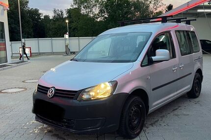 VW Caddy 293.000 km 4.900 &euro; Ranstadt 63691