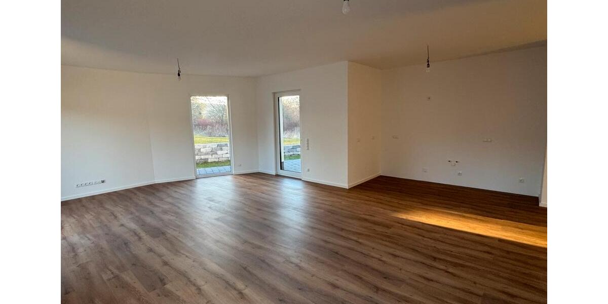 Bungalow Bad Wildungen - 4 Zimmer, 150 m&sup2;, 1.950&euro; | Angebot:23476136