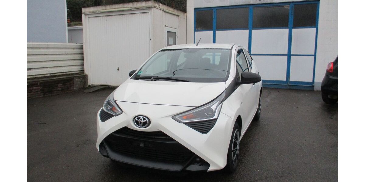 Toyota Aygo (X) 117.192 km 6.900 &euro; Bous 66359