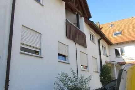 Provisionsfrei* Doppelhaushälfte mit zwei separaten Wohneinheiten, Stellplätzen, Balkon und Terrasse - Haus Göppingen Faurndau | Angebot:26961593