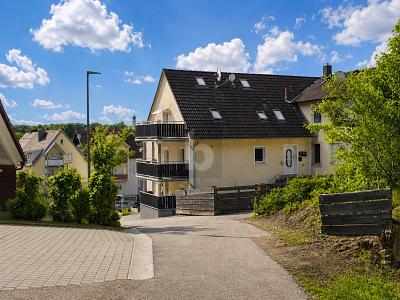 SOLIDES INVESTMENT MIT ENTWICKLUNGSPOTENTIAL - Mehrfamilienhaus, Wohnhaus Mainburg | Angebot:27102080