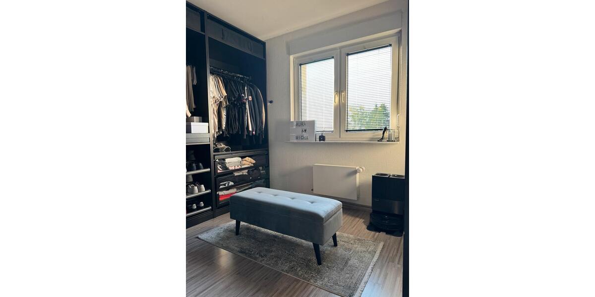 Etagenwohnung Saarbrücken West - 3 Zimmer, 90 m&sup2;, 250.000&euro; | Angebot:26406355