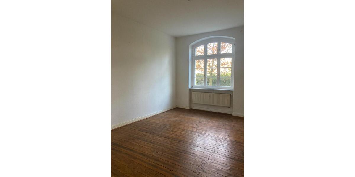 Zentral gelegene EG-Wohnung mit Garten zu vermieten 3 zimmer