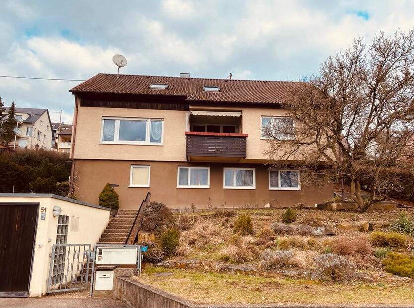 Freistehendes EFH mit 1-2 ELW großem Garten in Esslingen-Zell