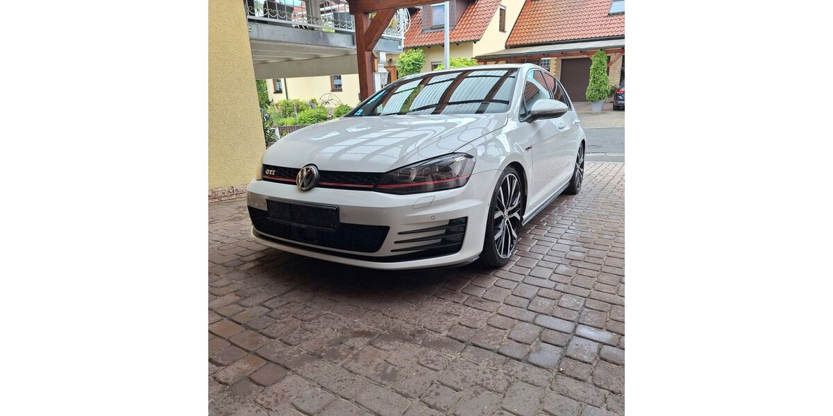 VW Golf 100.050 km 16.900 &euro; Ebern 96106