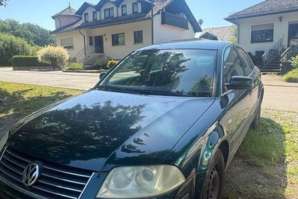 VW Passat 228.000 km 900 &euro; Runkel 65594