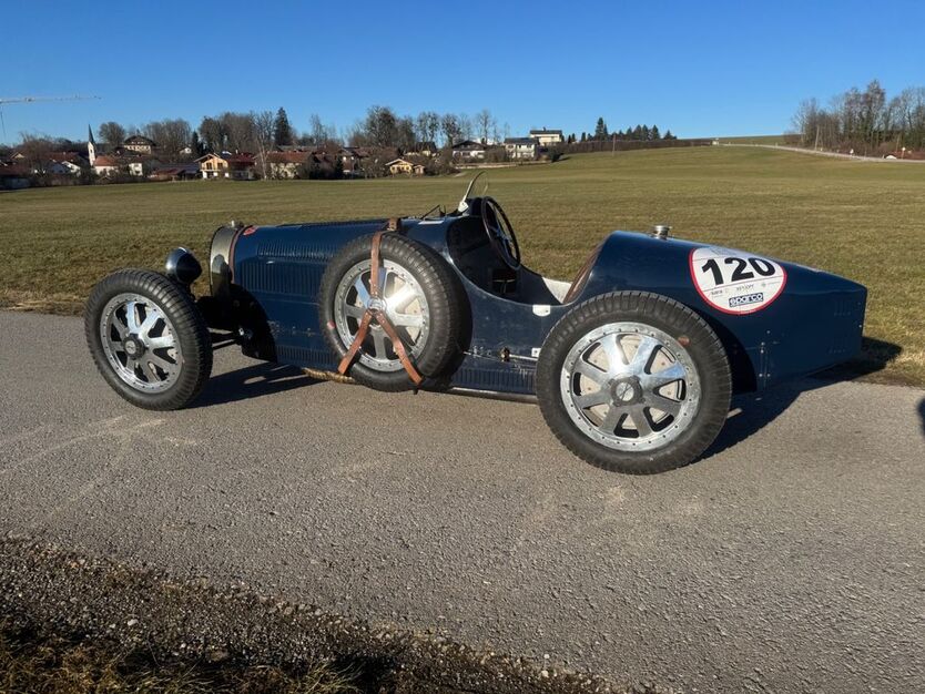 Bugatti Andere 5.000 km 265.000 € Bad Aibling 83043