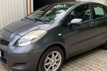 Toyota Yaris 136.580 km 5.450 &euro; Lüneburg 21337