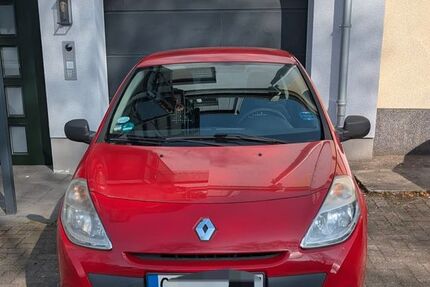 Renault Clio 64.853 km 3.999 &euro; Olpe 57462