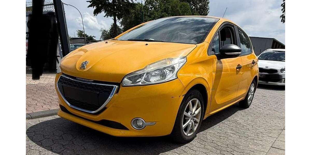 Peugeot 208 181.000 km 2.300 &euro; Koblenz 56070