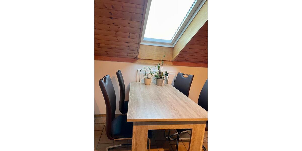 Dachgeschoßwohnung Haag in Oberbayern - 3 Zimmer, 79 m&sup2;, 340.000&euro; | Angebot:26630273